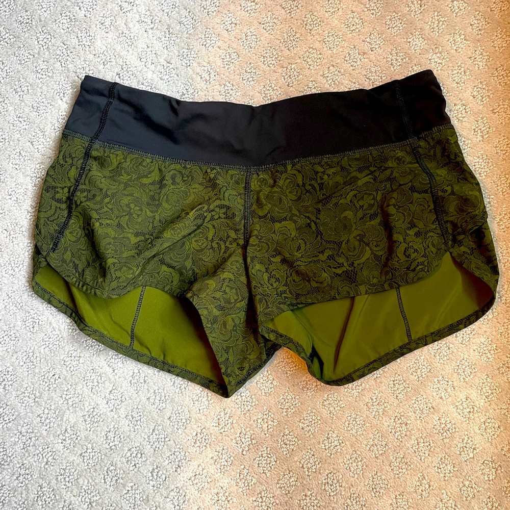 Lululemon shorts size 6